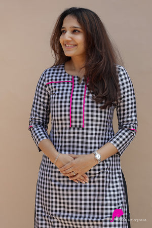 Jagmag Silk Kurti