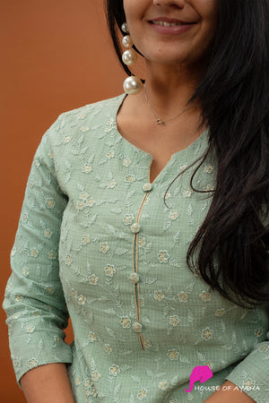 Tyohar Embroidered Kurti